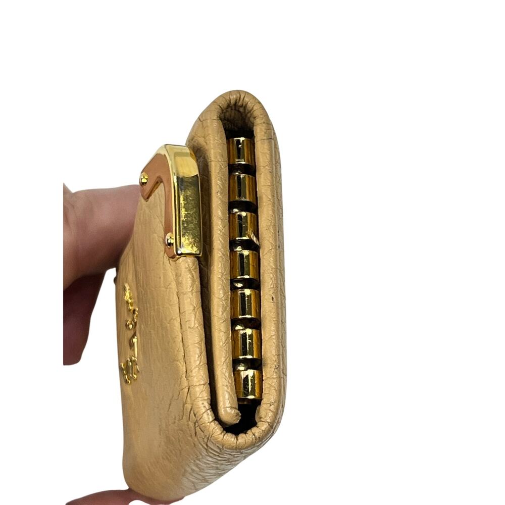 Prada Pebbled Leather 6 Key Holder Camel Tan Gold Corner Logo Case - Picture 9 of 14
